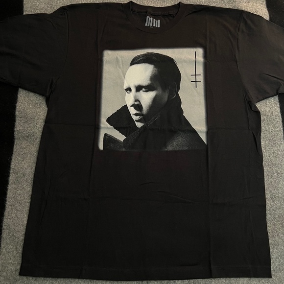 MARILYN MANSON Heaven Upside Down 2018 Tour Shirt - Picture 1 of 7